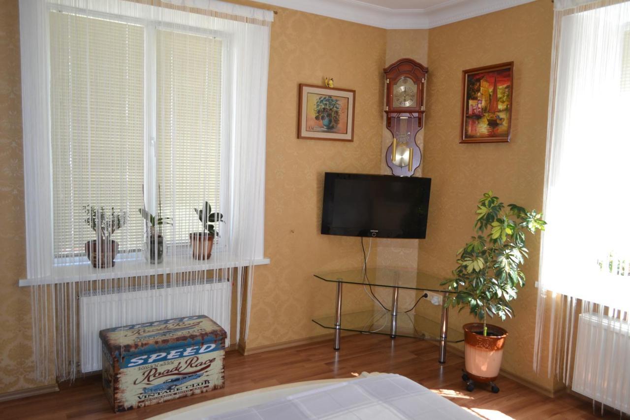 Executive Suite In The Centre Ternopil Buitenkant foto
