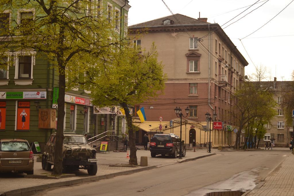 Executive Suite In The Centre Ternopil Buitenkant foto